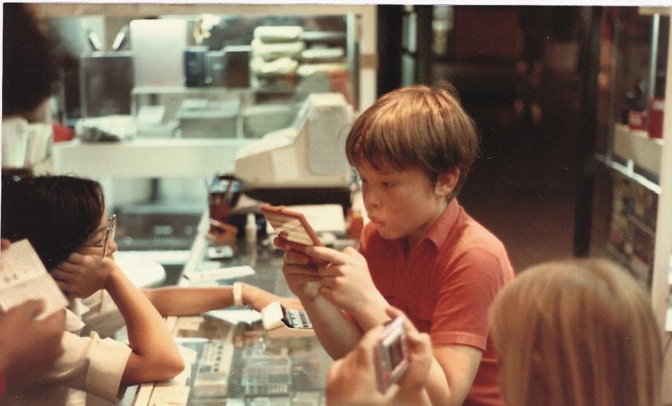 Twitter.com/MayeMusk