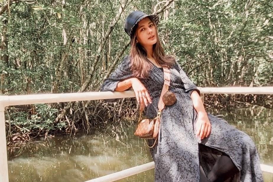 Supermodel hingga Hot Mama, Ini Transformasi Gaya Paula Verhoeven