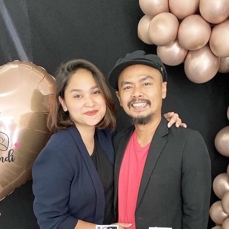 Instagram.com/revtiayunatasya