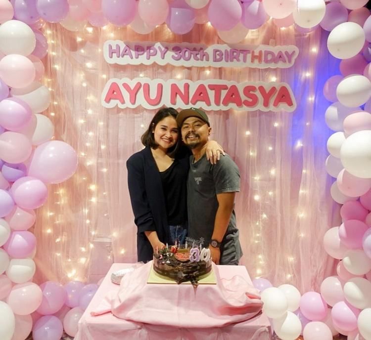 Instagram.com/revtiayunatasya