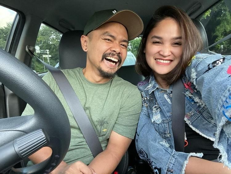 Instagram.com/revtiayunatasya