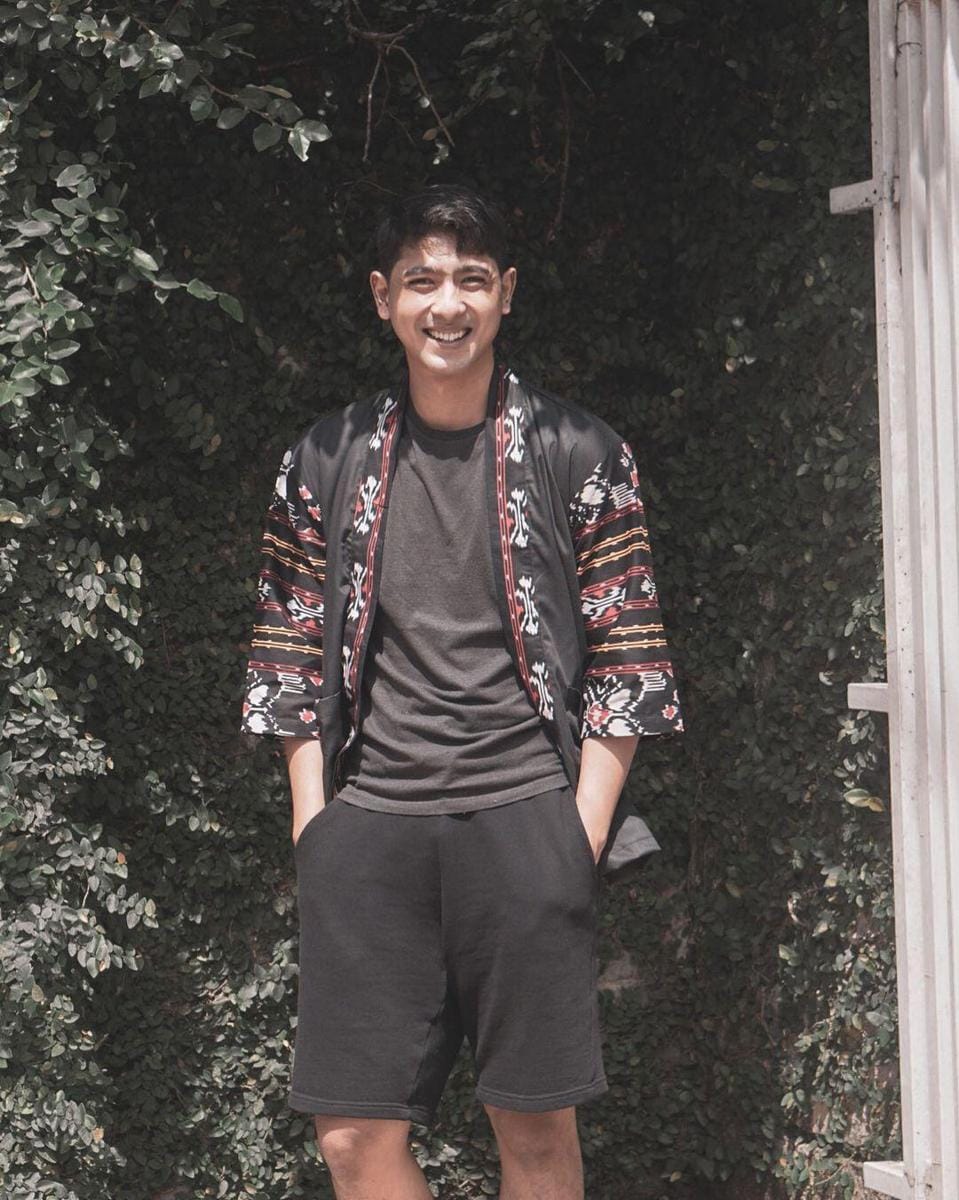 instagram.com/arya.saloka