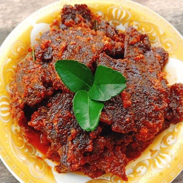 instagram.com/mangan_mangan.id