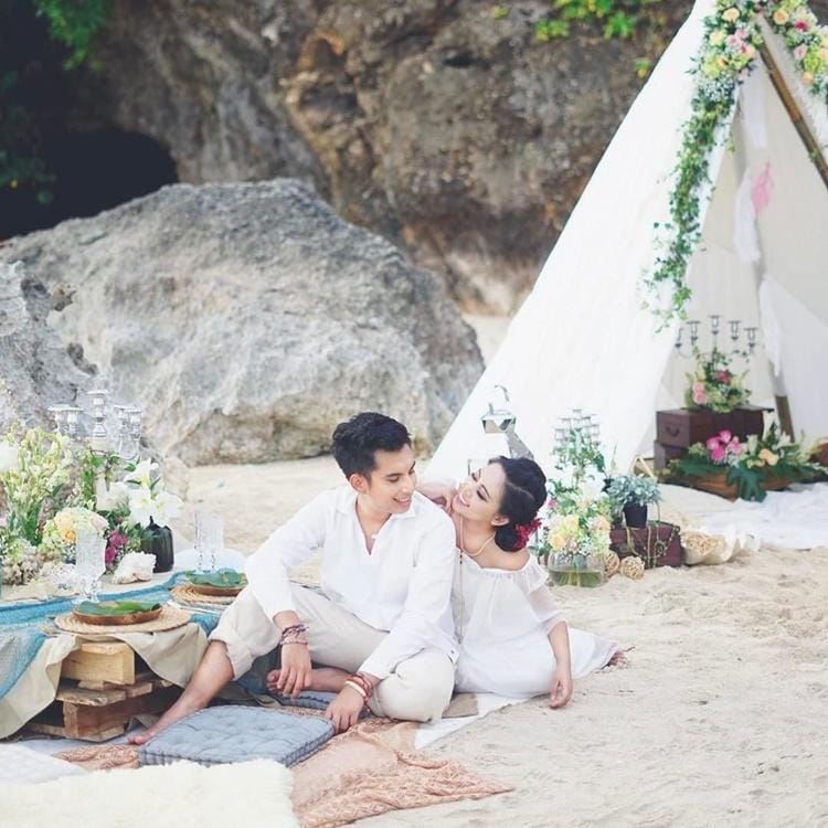 Instagram.com/rachelvennya