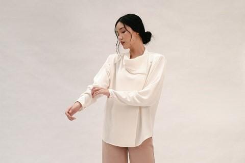 #PopbelaOOTD: Selain Sweater, Andalkan Baju Ini saat Musim Hujan