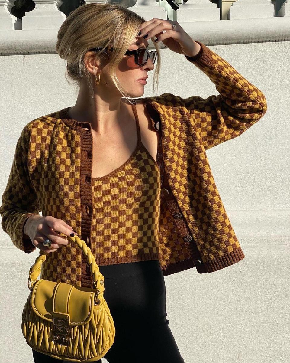 instagram.com/camillecharriere