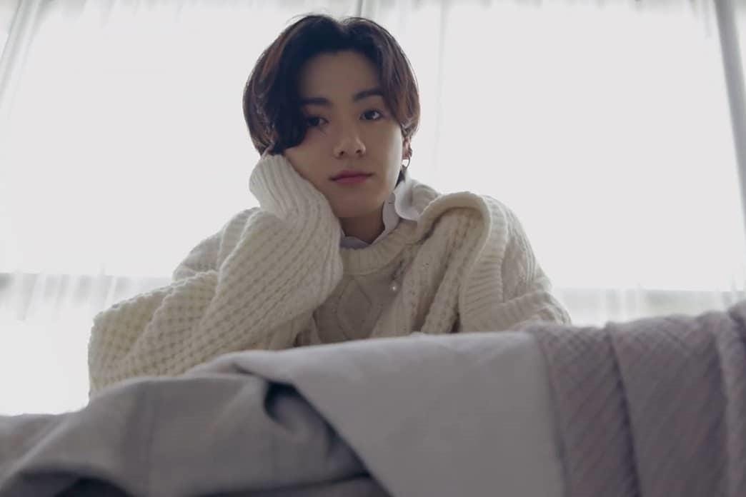 Terlihat Simpel Ternyata Harga Sweater Member BTS Capai Jutaan Rupiah!