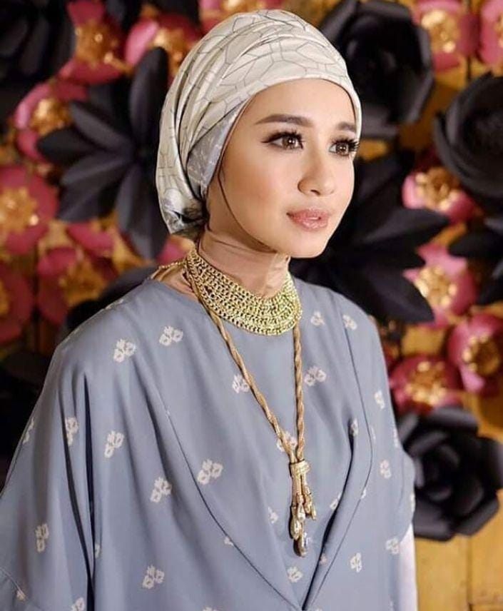 instagram.com/laudyacynthiabella