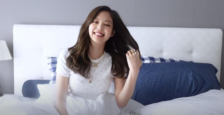 youtube.com/JennierubyjaneOfficial