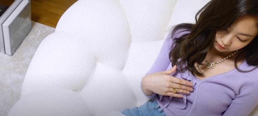 youtube.com/JennierubyjaneOfficial