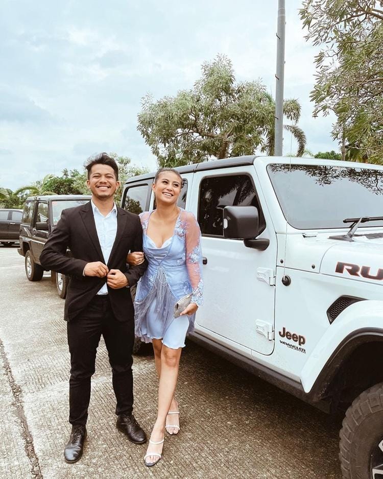 Instagram.com/awkarin