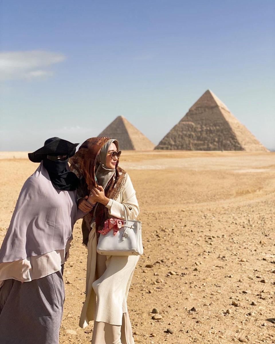 Instagram.com/dianpelangi