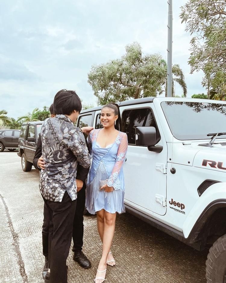 Instagram.com/awkarin