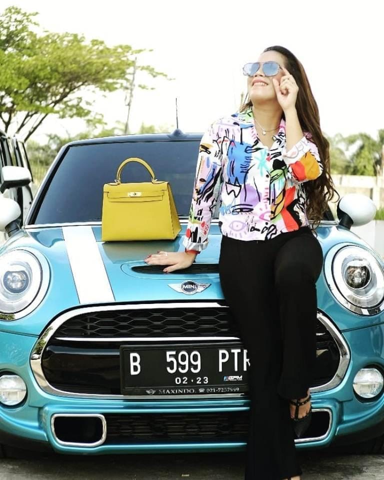 instagram.com/ollashopingdepok