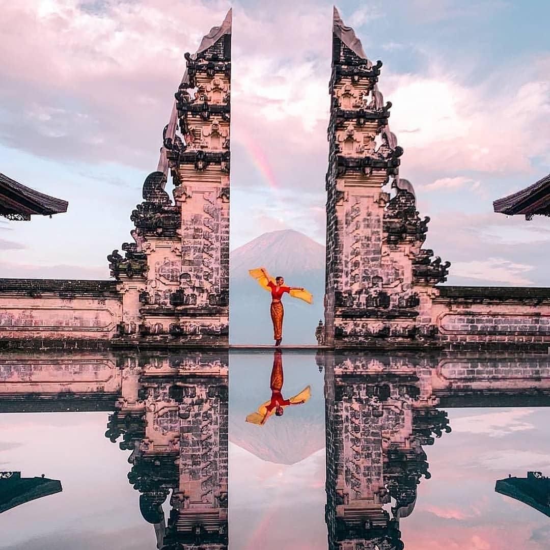 Instagram/lempuyangtemplebali