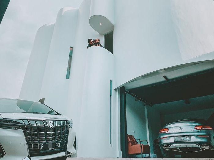 instagram.com/rachelvennya