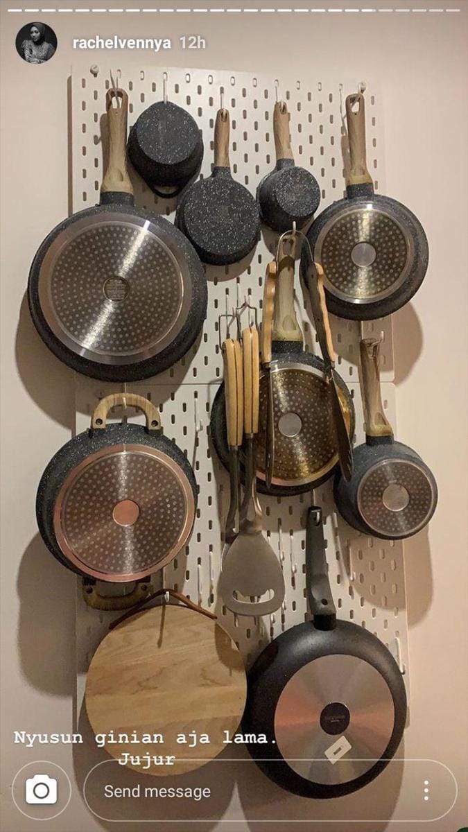 instagram.com/rachelvennya