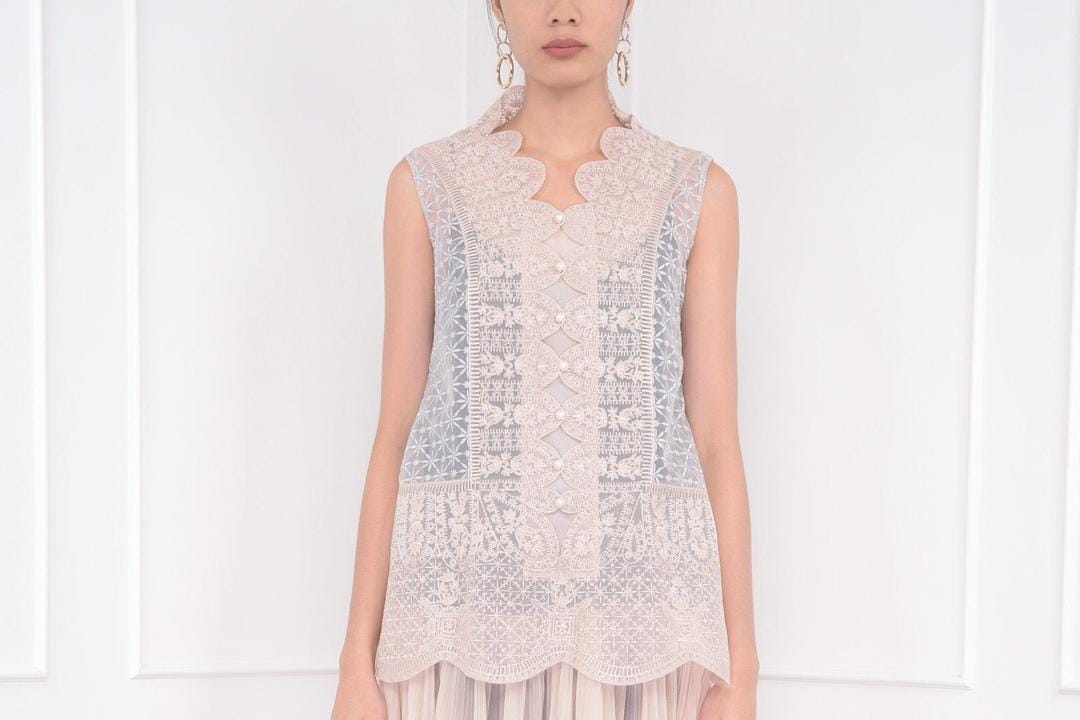 #PopbelaOOTD: Tampil Manis saat Valentine dengan Dress Desainer Lokal