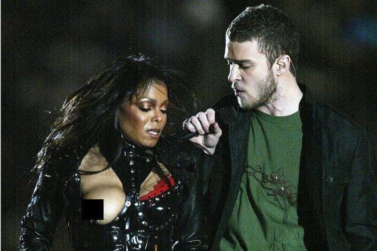 Deretan Kostum Artis Paling Kontroversial Sepanjang Sejarah Super Bowl
