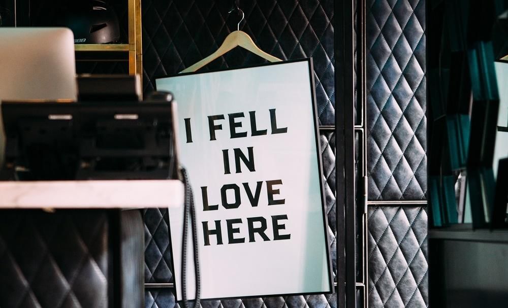 Unsplash.com/Jason Briscoe