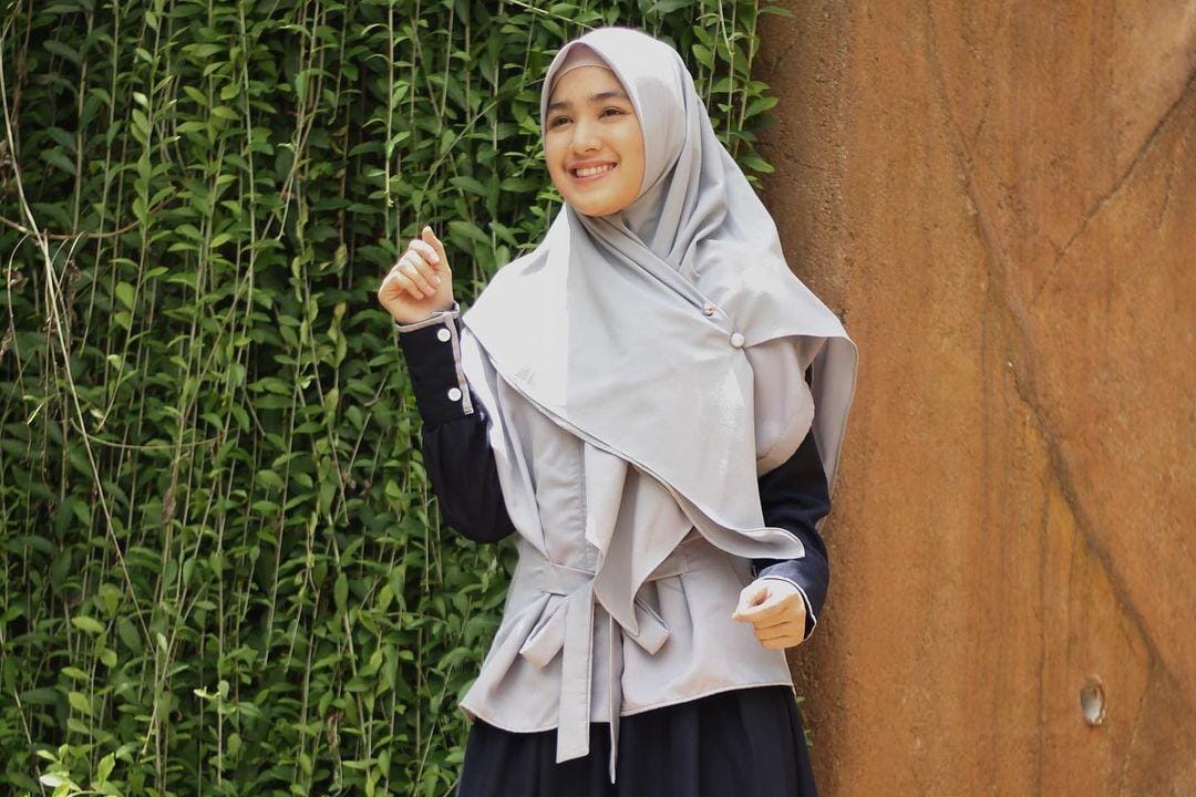 Mantap Tutup Aurat, Begini Gaya Cut Syifa Memakai Hijab