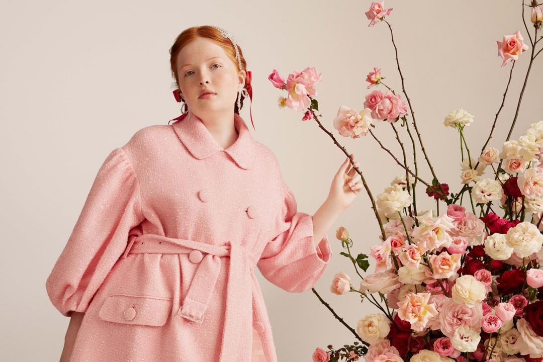 Koleksi Lengkap Simone Rocha x H&M, Gaya Klasik yang Feminin!