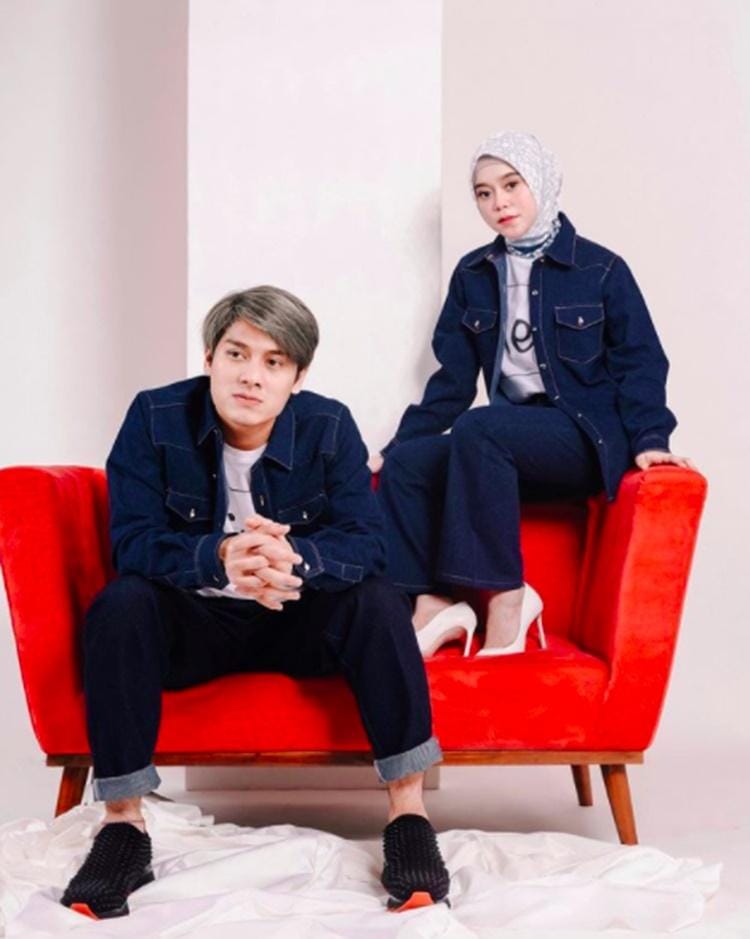 Instagram.com/sidelinelabel