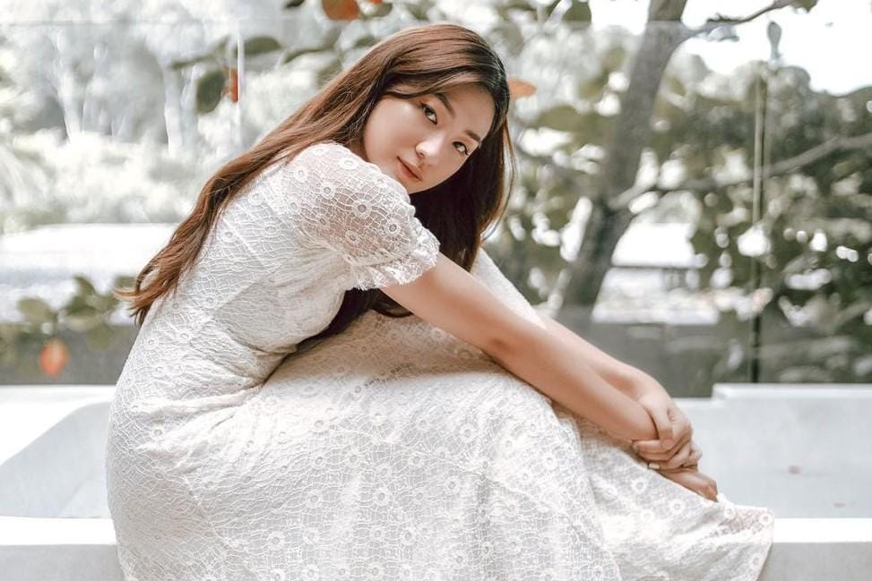 Intip Gaya Patricia Devina, Istri Billy Davidson yang Modis Banget!