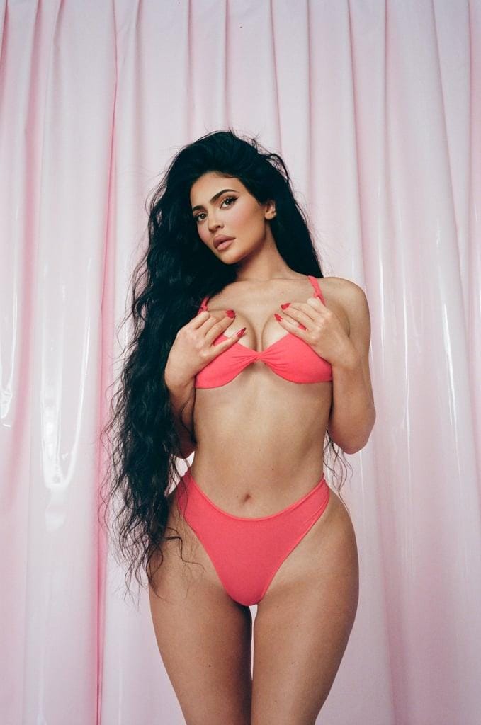 instagram.com/skims