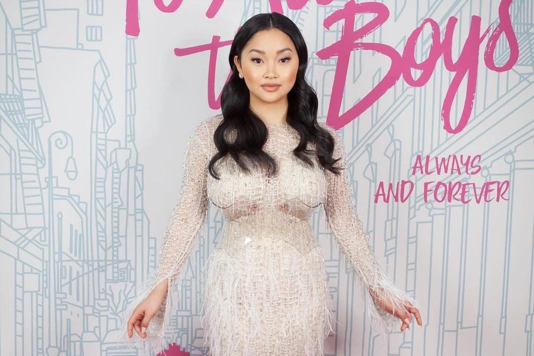 Gaya Asli Lana Condor yang Makin Viral Berkat Trilogi To All the Boys