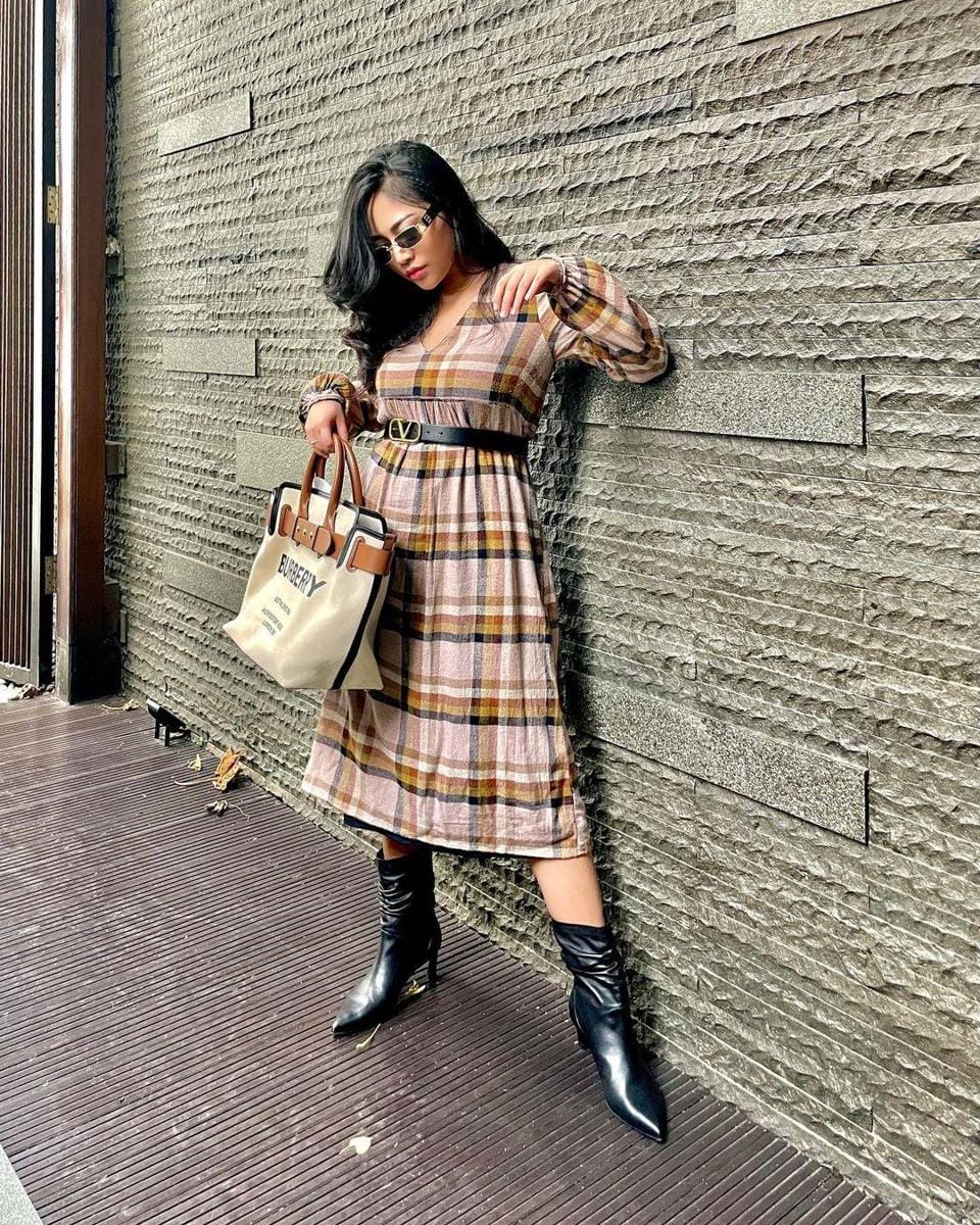 instagram.com/rachelvennya