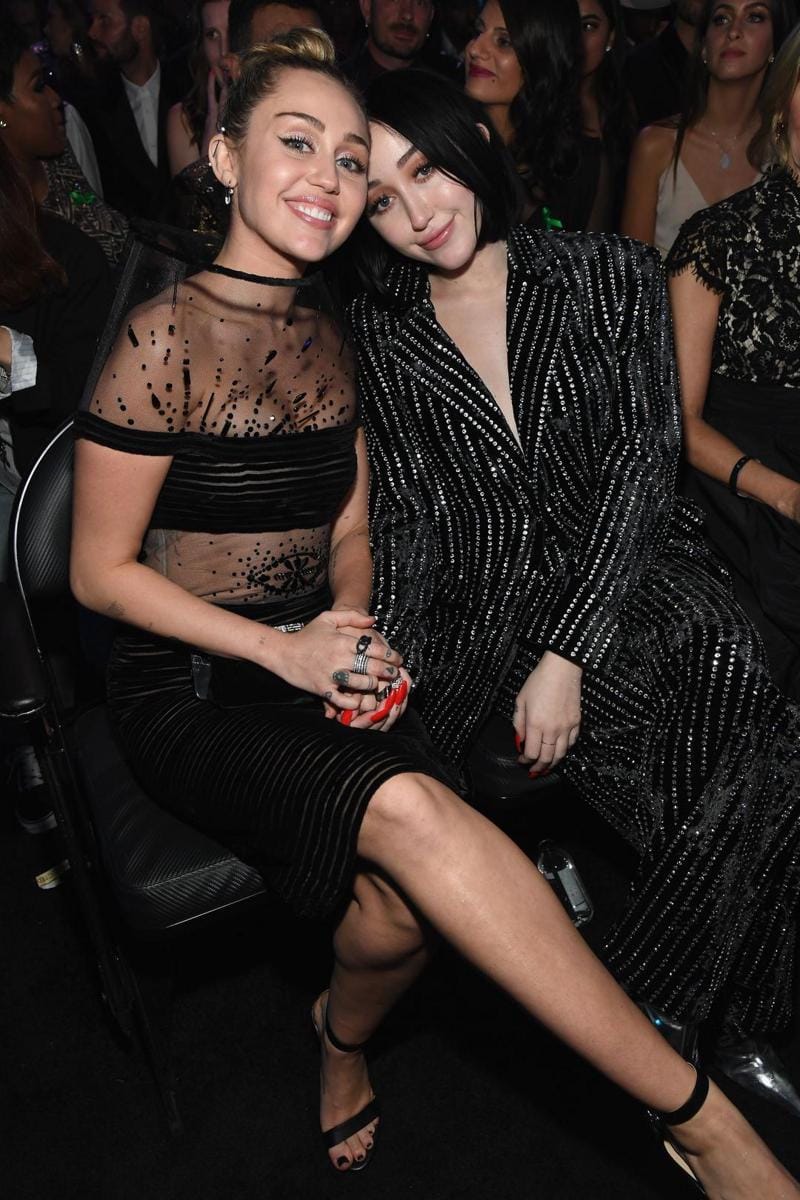 harpersbazaar.com
