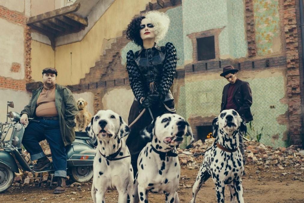 Perubahan Drastis Gaya Emma Stone Perankan Cruella de Vil