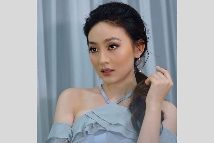 instagram.com/natashawilona12/