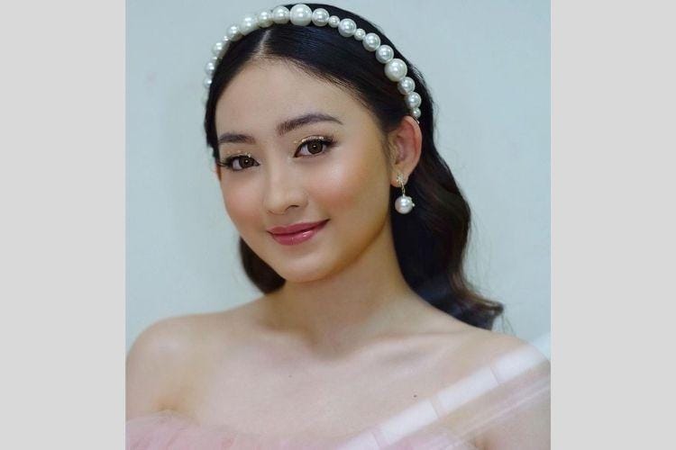 instagram.com/natashawilona12/