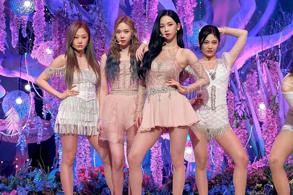 Intip Deretan Gaya Aespa di Atas Panggung, Seksi hingga Edgy