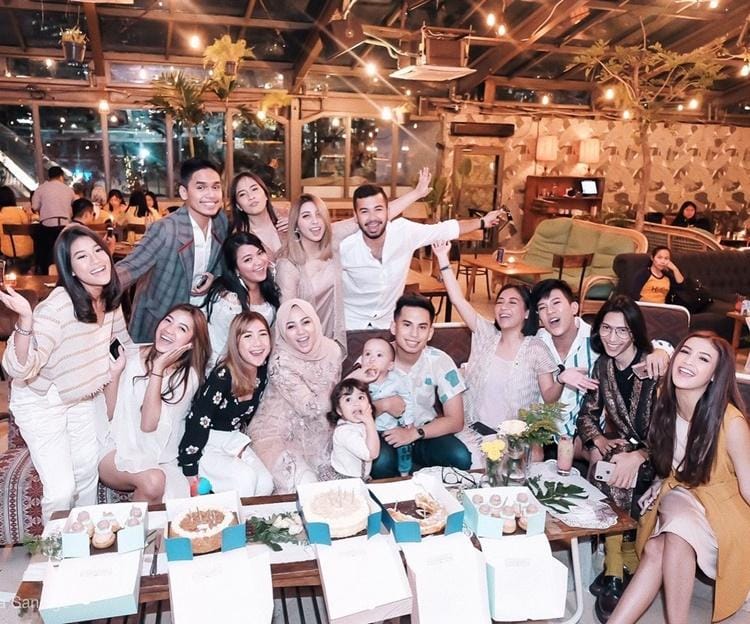 Instagram.com/rachelvennya