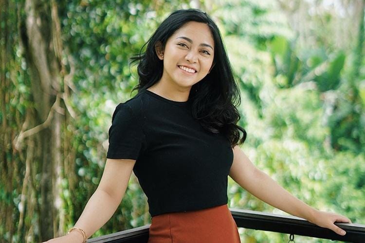 Instagram.com/rachelvennya