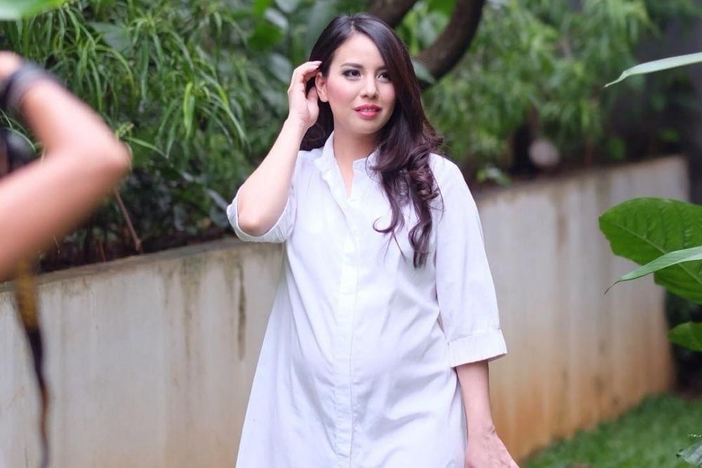 instagram.com/tya_ariestya