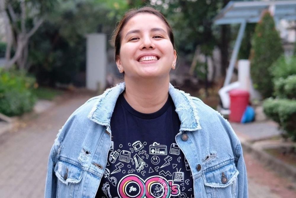 instagram.com/tya_ariestya