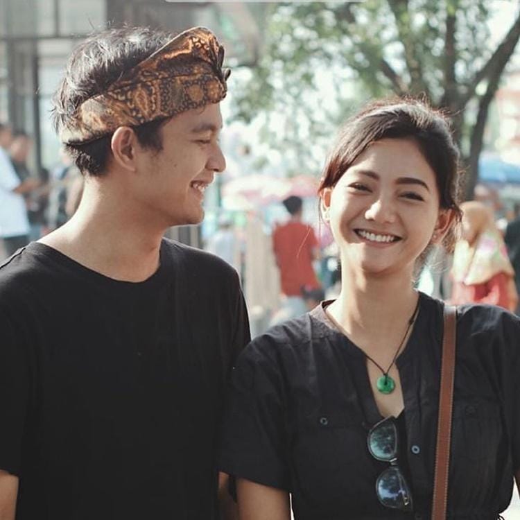 Instagram.com/singadinoor