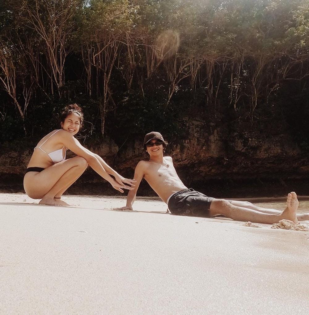 Instagram.com/bastiansteel