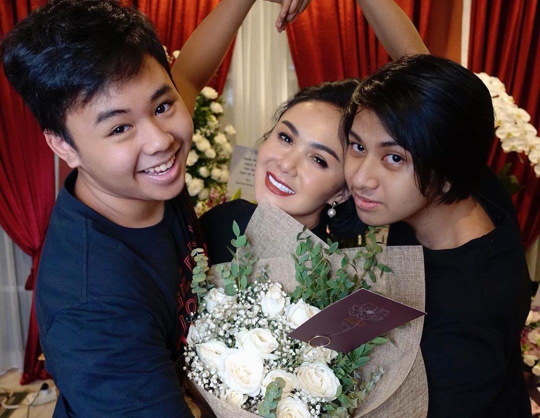 instagram.com/yunishara36/