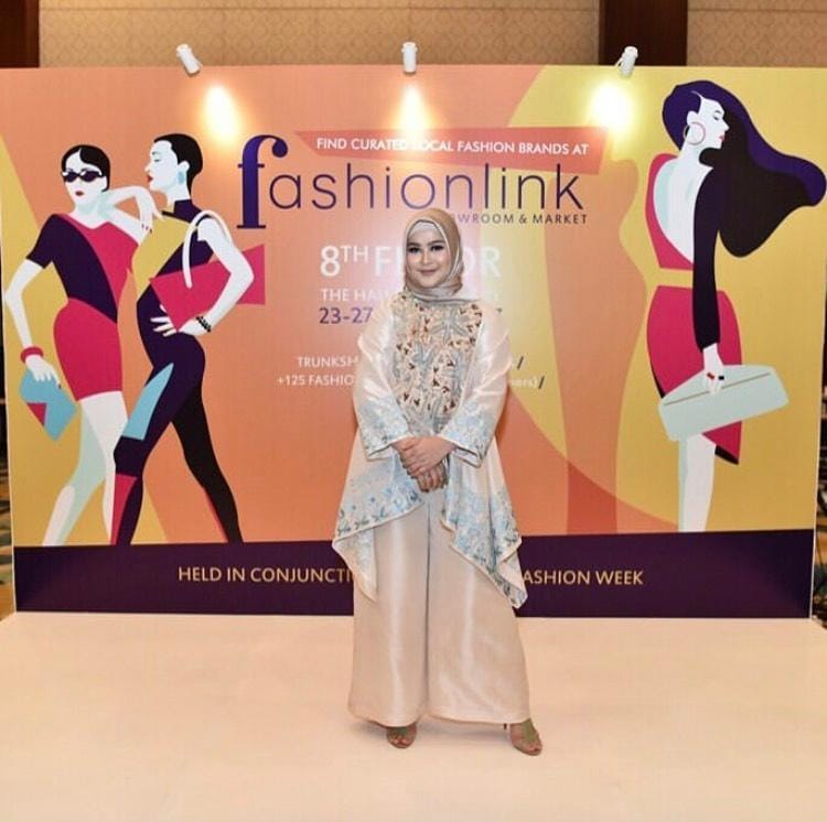 Instagram.com/stharia