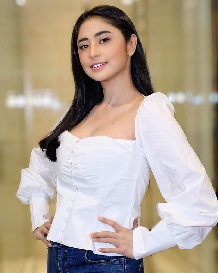 Instagram.com/dewiperssikreal