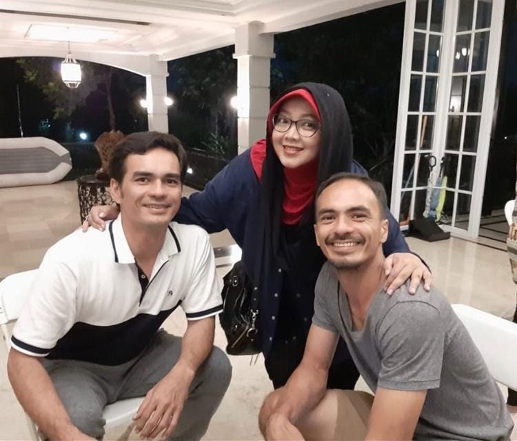Instagram.com/rinagunawan28