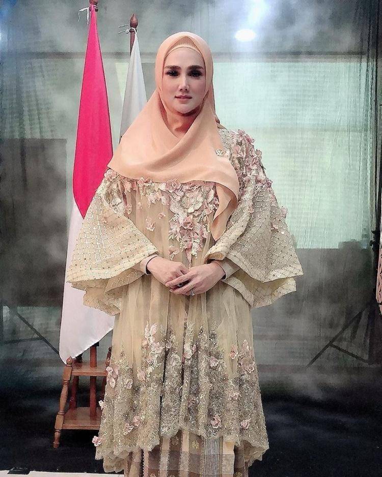Instagram.com/mulanjameela1