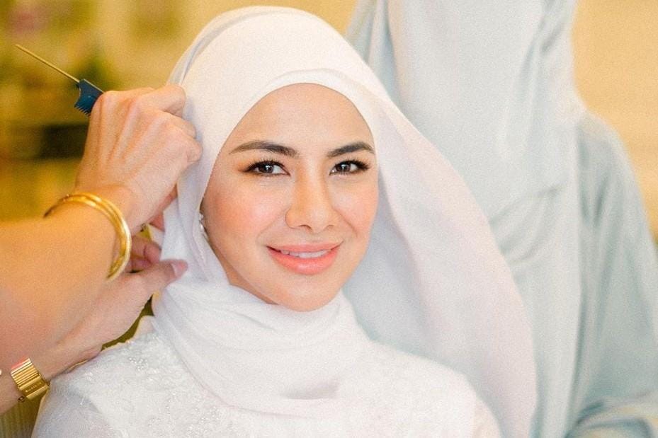 Sah Menikah, Intip Gaya Noor Nabila Istri Baru Engku Emran