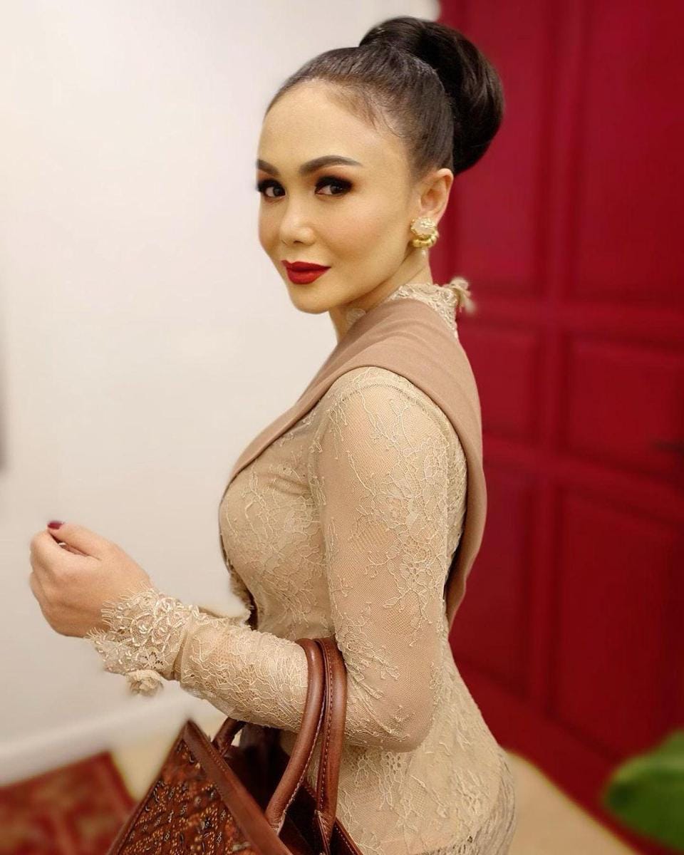 Instagram.com/yunishara36