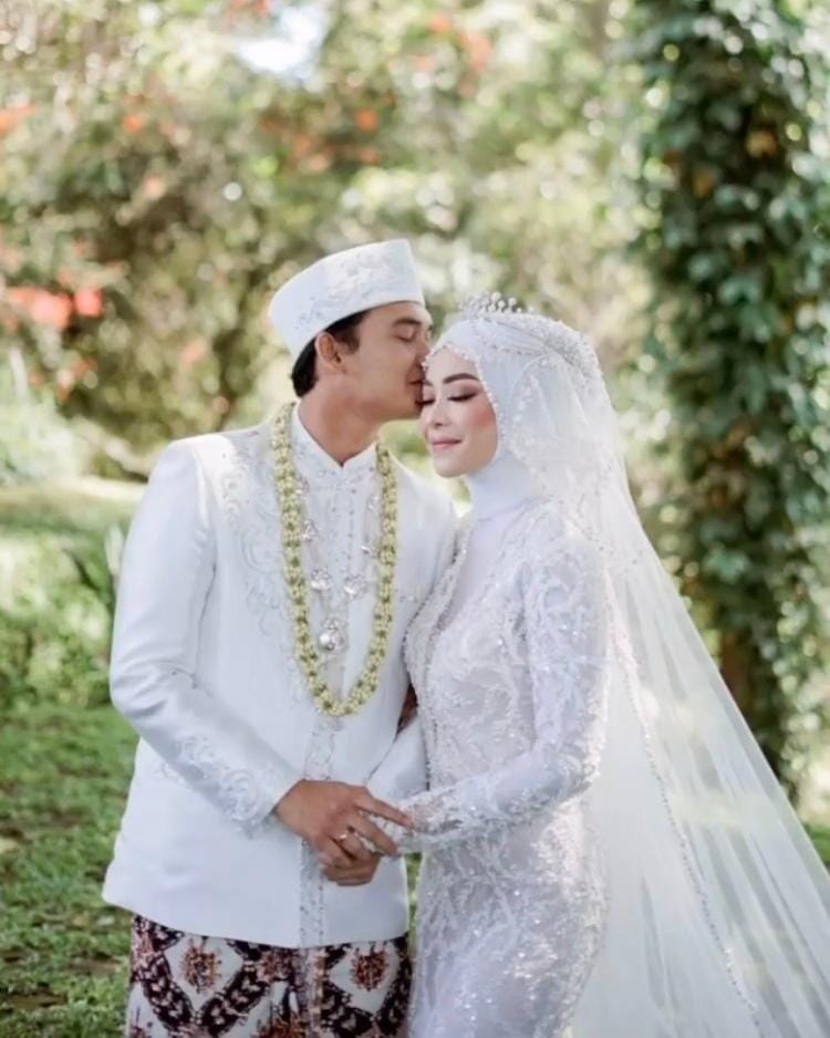 Instagram.com/lensa_photographyvideography